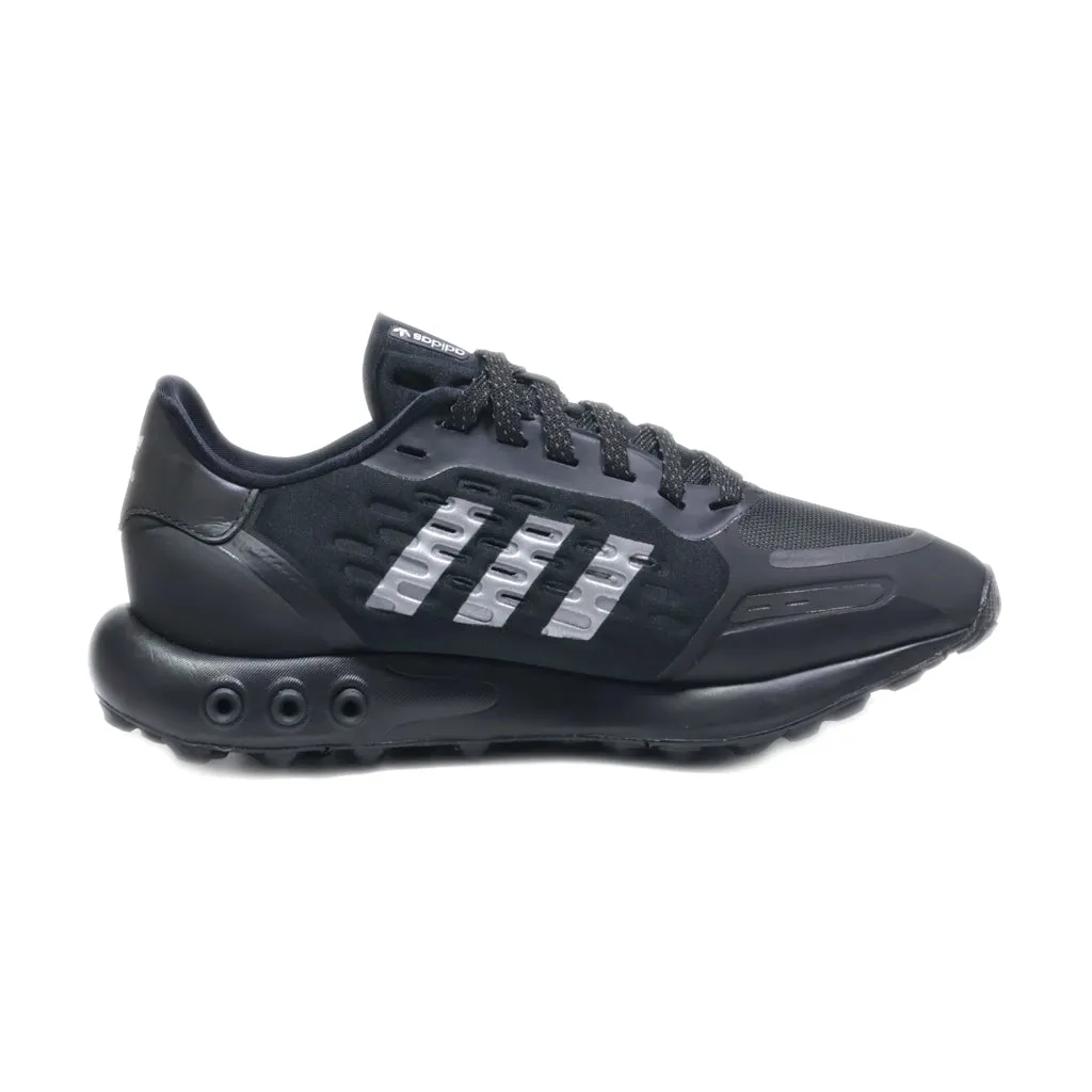 Adidas La Trainer Sport Shoes Leather Black Colour For Women