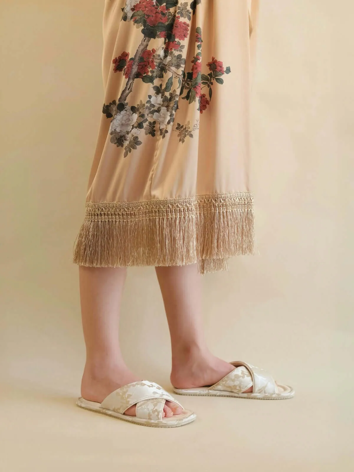 Classic Cross-Strap Embroidery Slippers