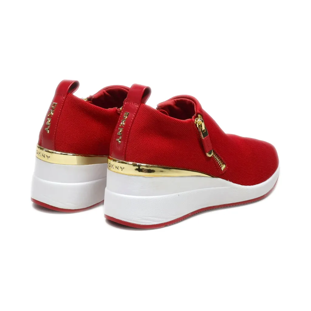 Dkny Low-Top Sneakers Leather Red Colour For Women