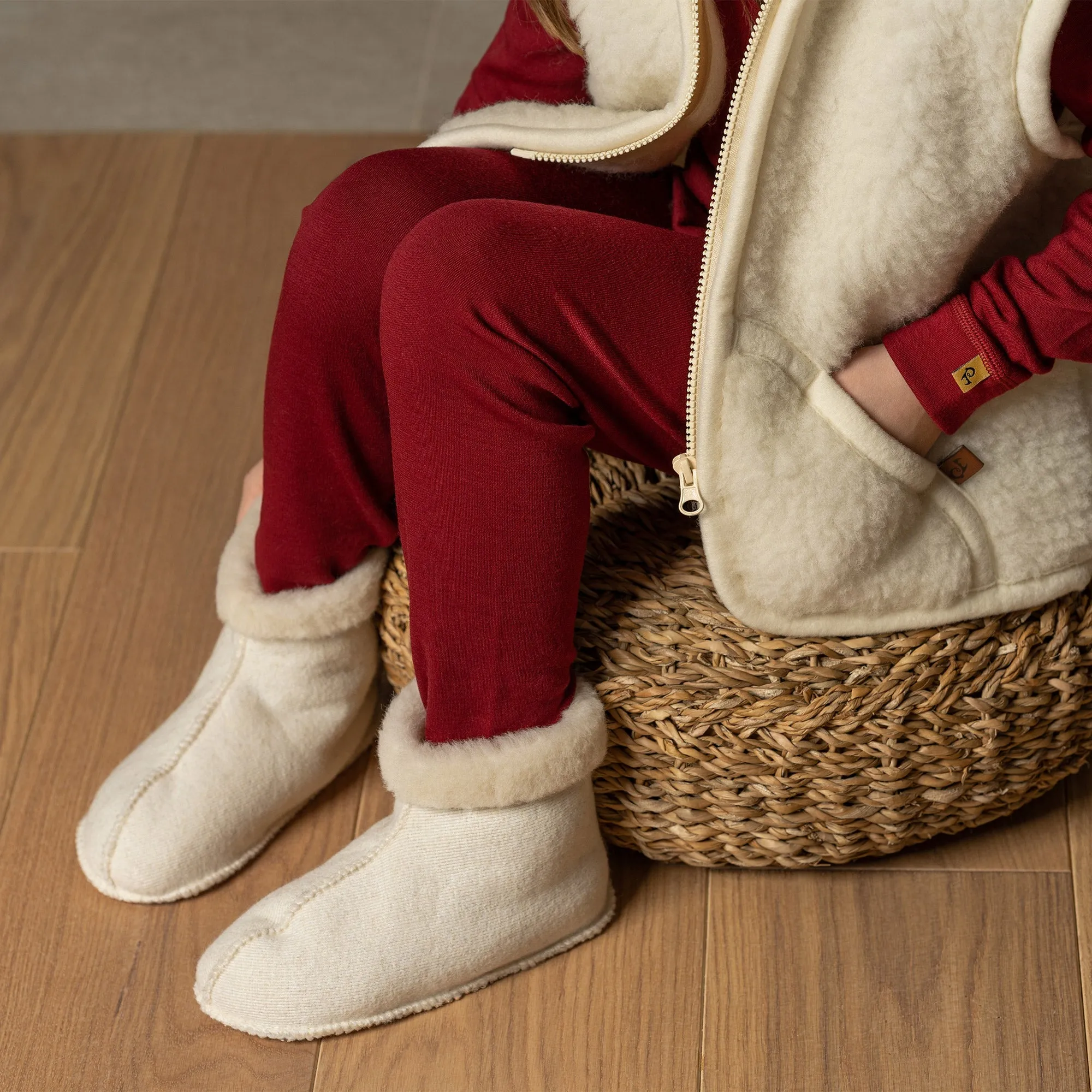 MENIQUE Fleece Bootie Slippers Natural