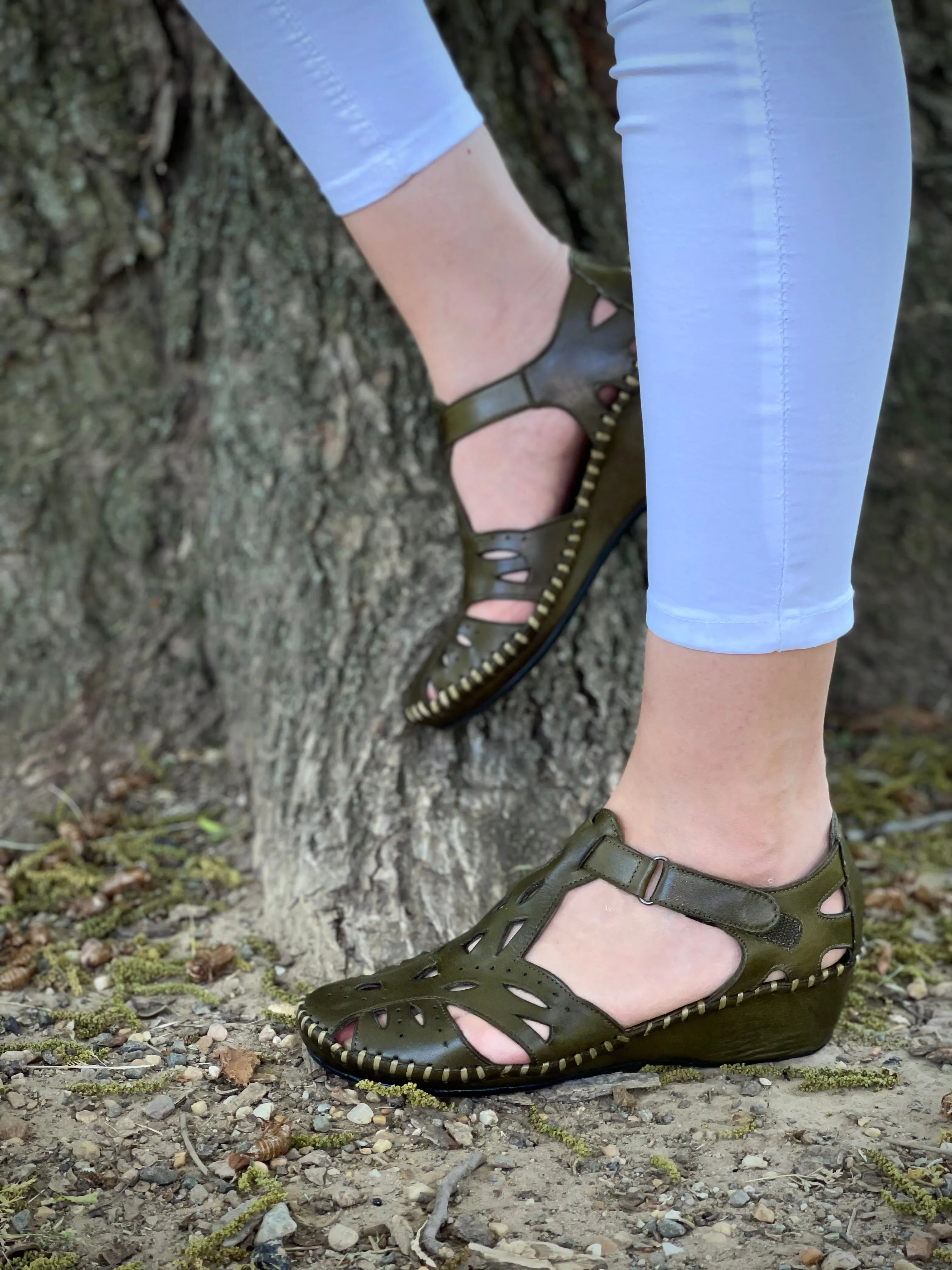 The Tonmawr Green Leather Sandal Final Sale!