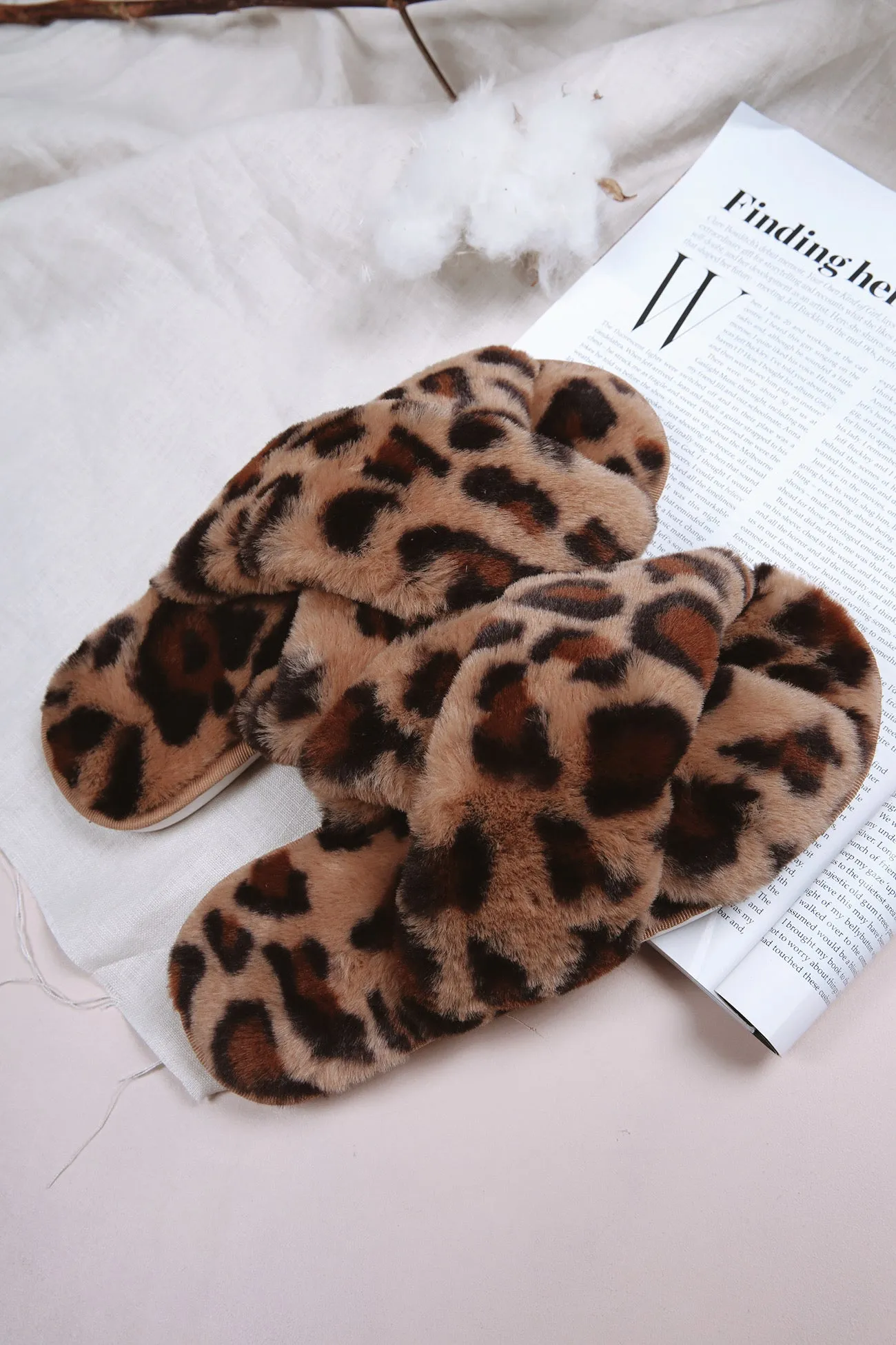 Tranquil Fluffy Slippers Leopard