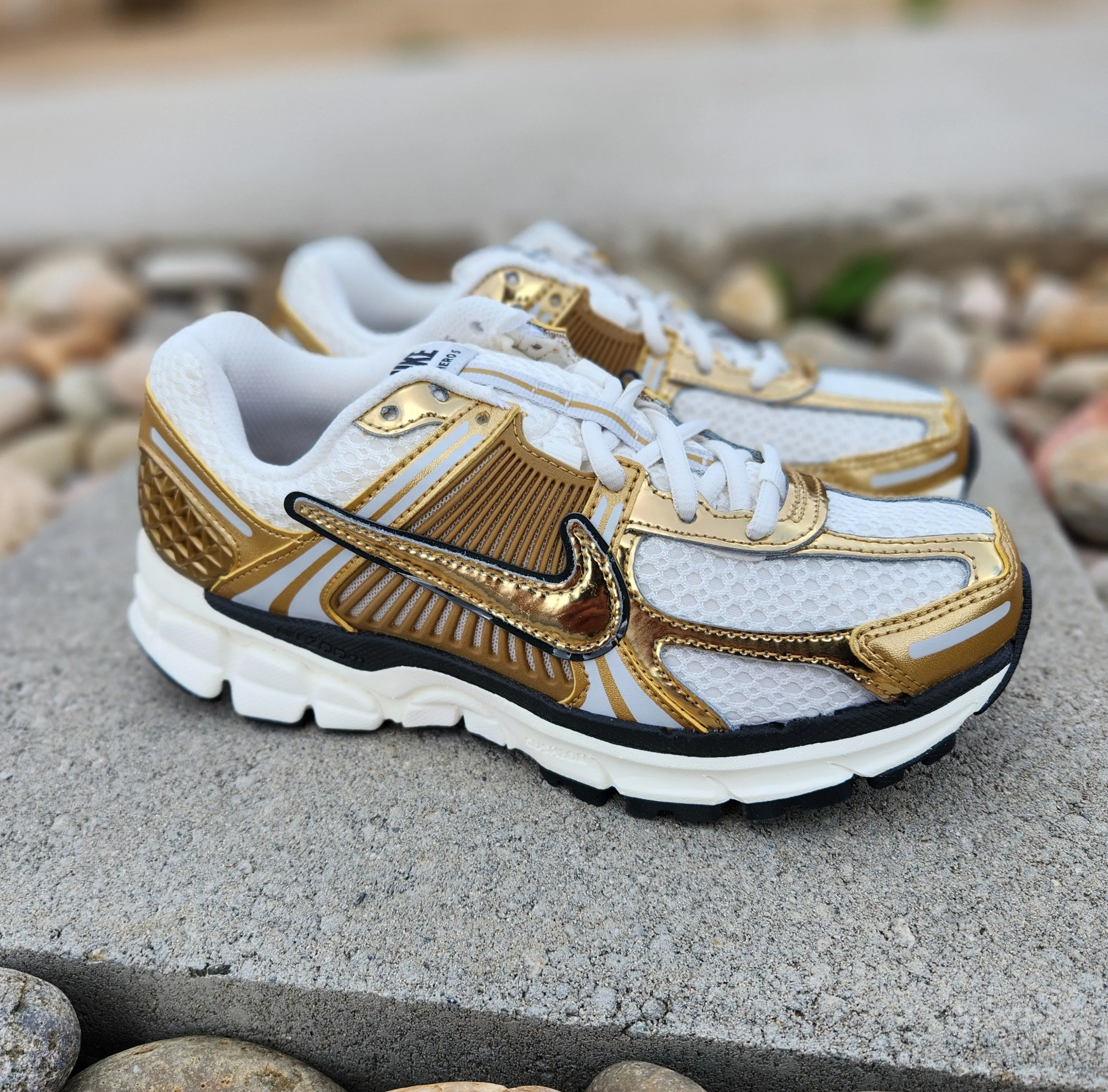 W Nike Zoom Vomero 5 'GOLD CHAIN'