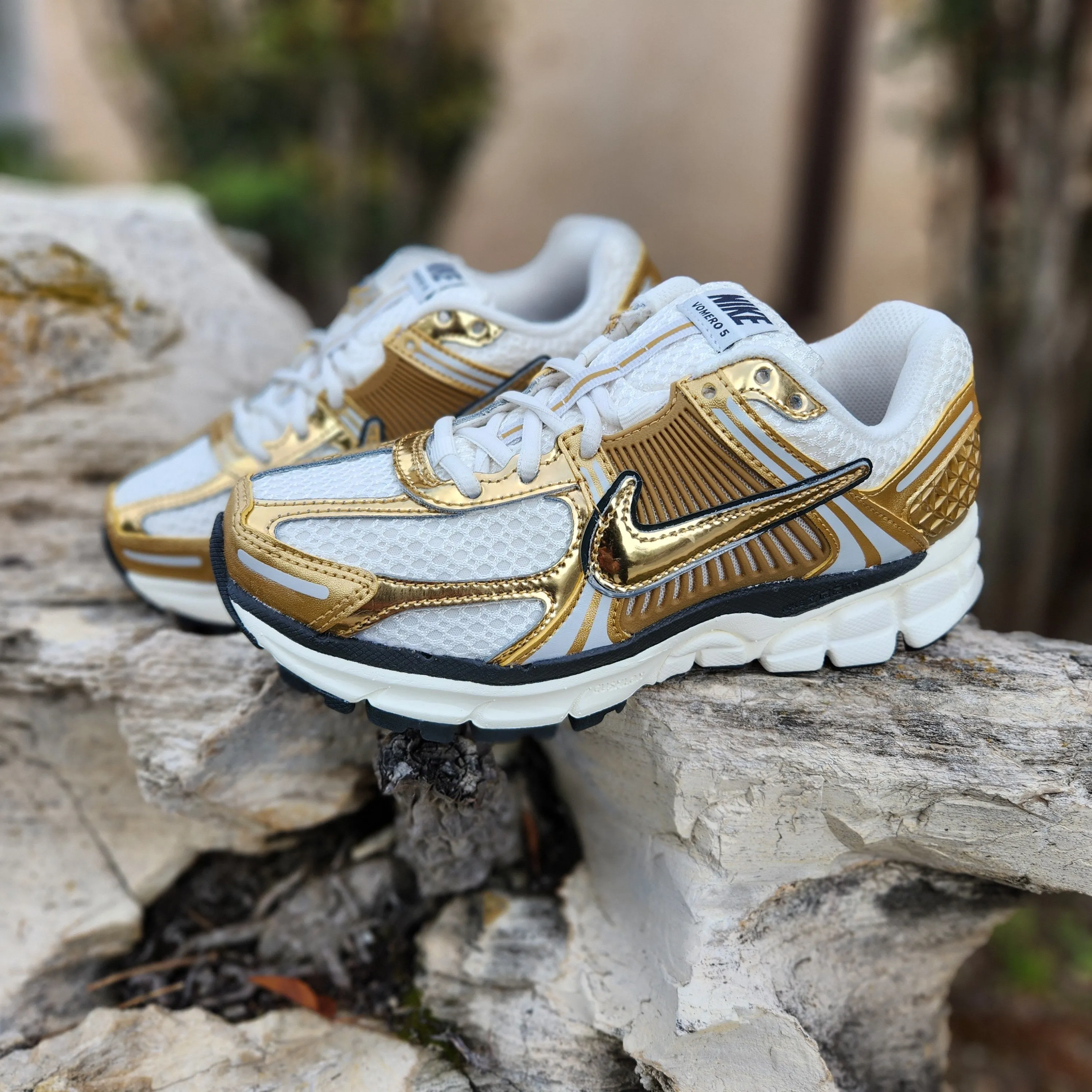 W Nike Zoom Vomero 5 'GOLD CHAIN'