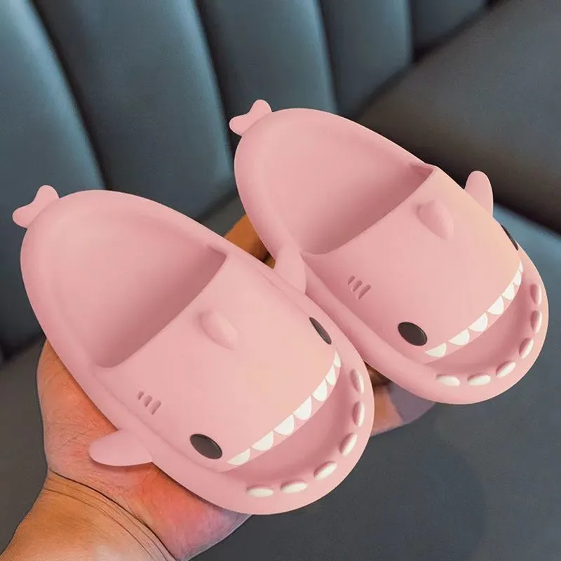 xiangtuibao Unisex Shark Slippers Women New Summer Home Flip Flops Men Non-Slip Solid Color Couple Outdoor Cool Indoor House Funny Slippers